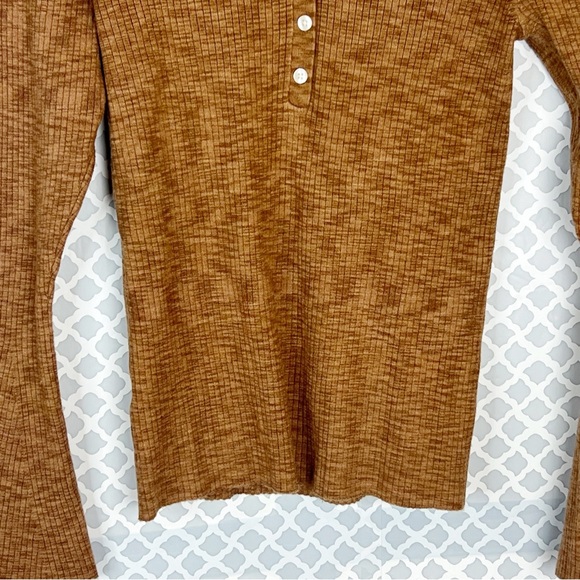 NWT LOFT Two Tone Bell Sleeve Ribbed Polo Sweater in Cocoa Powder - Picture 4 of 11